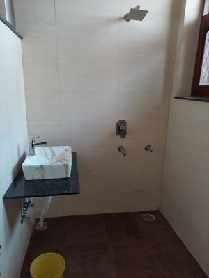 Bathroom in 1 RK Builder Floor at Ansal Plaza Sector-23, Sector 23 – for Rent
