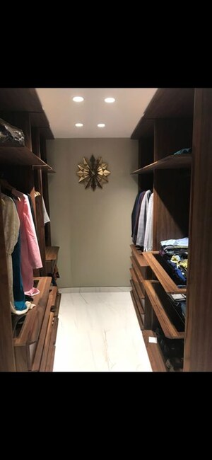 Furnished Amenities in 2.5 BHK Apartment at Imperial Heights Goregaon West, Goregaon West – for Rent