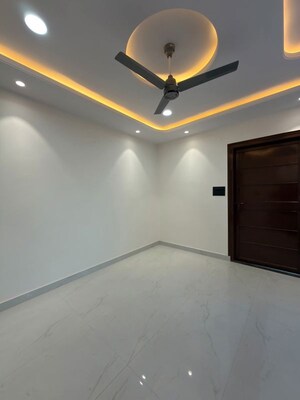 Room in 3 BHK Apartment at Affinity Greens, International Airport Road – for Rent