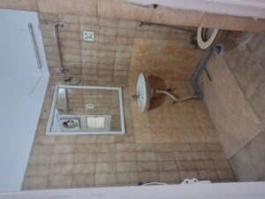 Bathroom in 2 BHK Builder Floor at Sheikh Sarai – for Rent