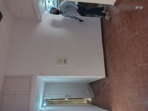 Furnished Amenities in 2 BHK Builder Floor at Sheikh Sarai – for Rent