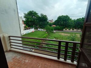 Balcony in 4 BHK Builder Floor at Ansal Plaza Sector-23, Sector 23 – for Rent