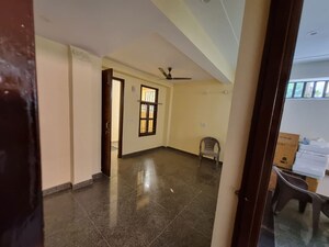 Building Lobby in 1 BHK Builder Floor at Ansal Plaza Sector-23, Sector 23 – for Rent