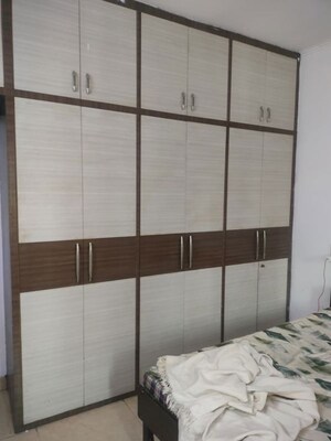 Room in 3.5 BHK Apartment at Gardenia Gateway, Sector 75 – for Rent