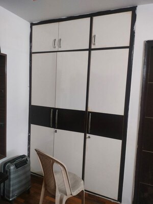Furnished Amenities in 3.5 BHK Apartment at Gardenia Gateway, Sector 75 – for Rent