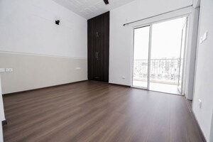 Room in 2 BHK Apartment at Ajnara Homes, Sector 16b Greater Noida – for Sale