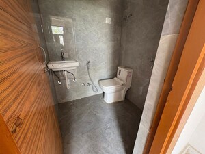 Bathroom in 2 BHK Builder Floor at Kripa Apartments, Vaishali Sector 4 – for Sale