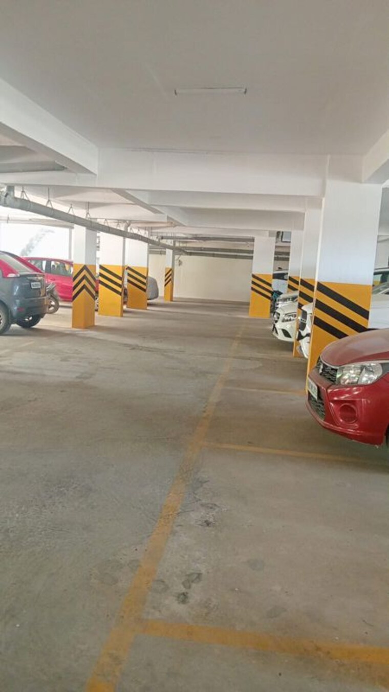  Parking, sona-palace 2 Bedroom 200 Sq.Ft. Apartment In Richmond Town Bangalore 10395262