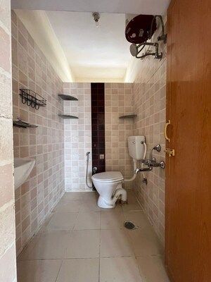 Bathroom in 1.5 BHK Apartment at Indiranagar – for Rent