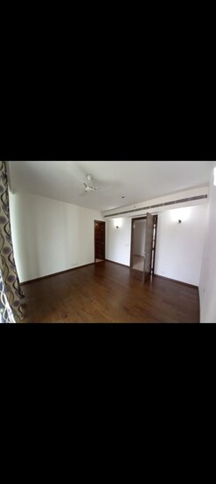 3 BHK + Pooja Room,Servant Room Apartment For Sale in M3M Golf Estate