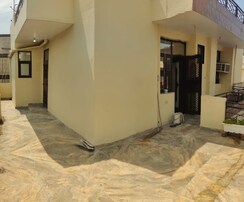 3 BHK + Study Room Apartment For Sale in Dilshad Colony