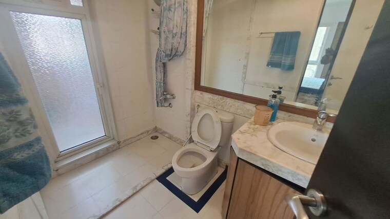 Bathroom, hiranandani-gardens-glen-ridge 4 Bedroom 2200 Sq.Ft. Apartment In Powai Mumbai 10395369