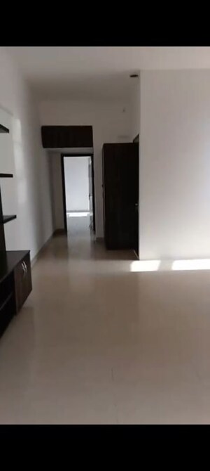 Room in 2.5 BHK Apartment at Jaipuria Sunrise Greens Apartment, Ahinsa Khand 1 – for Sale