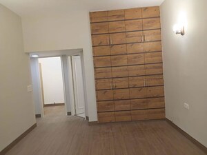 Room in 4 BHK Builder Floor at Greater Kailash I – for Rent