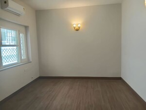 Room in 4 BHK Builder Floor at Greater Kailash I – for Rent