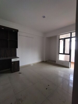 Room in 3 BHK Apartment at Star Rameshwaram, Raj Nagar Extension – for Sale