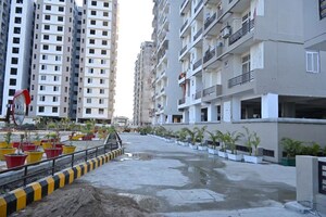 3 BHK Apartment – Exterior View View at Omkar Daffodils, Vrindavan Yojna - for Sale