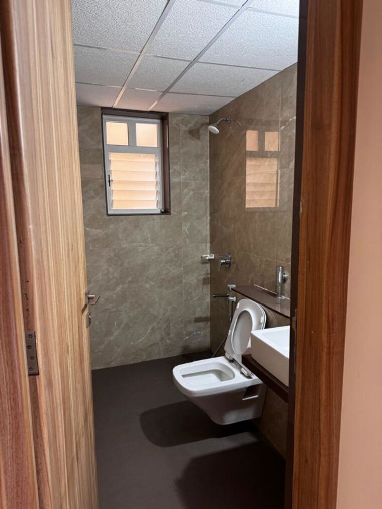 Bathroom, eka-elitas 3 Bedroom 1500 Sq.Ft. Apartment In Kothrud Pune 10395533
