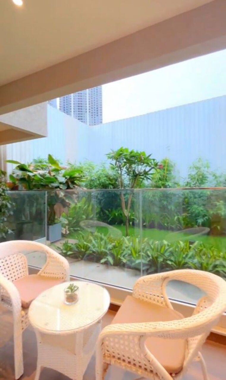 Balcony, wagle industrial estate 3 Bedroom 1250 Sq.Ft. Apartment In Wagle Industrial Estate Thane 10395478