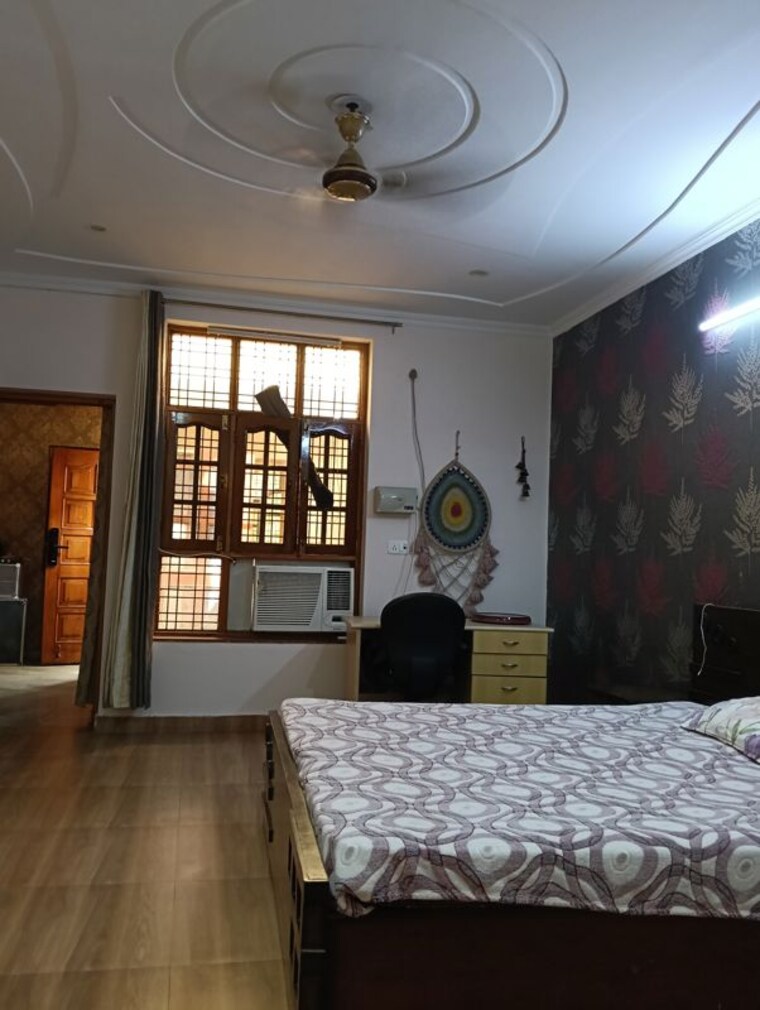 Bedroom, patel nagar 3 Bedroom 2500 Sq.Ft. Builder Floor In Patel Nagar Gurgaon 10395527