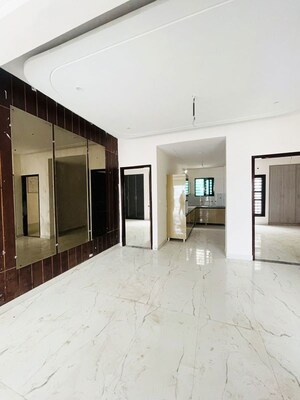 3 BHK Builder Floor For Sale in Sector 125