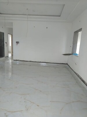 Room in 2 BHK Apartment at Aarthi Residency Saidabad, Saidabad – for Sale