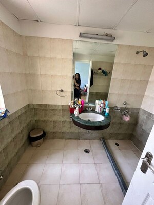Bathroom in 3.5 BHK Apartment at Bestech Park View City 2, Sector 49 – for Rent