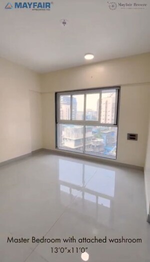 Room in 3 BHK Apartment at Mayfair Breeze, Andheri West – for Sale