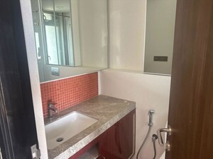 Team Area in 4 BHK Apartment at Lodha Worli, Worli – for Sale
