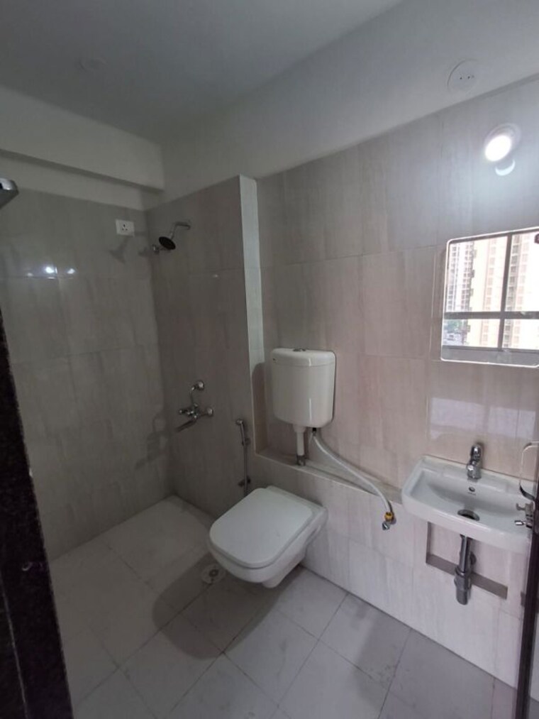 Bathroom, puranik-tokyo-bay-phase-2a 1 Bedroom 425 Sq.Ft. Apartment In Kasarvadavali Thane 10395643