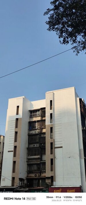 2 BHK Apartment – Exterior View View at Oshiwara Avalon CHS, Andheri West - for Rent
