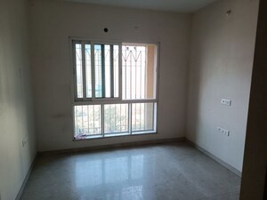 Room in 1.5 BHK Apartment at Dosti West County, Balkum Pada – for Rent