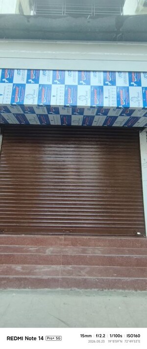  Shop For Rent in Lokhandwala Complex