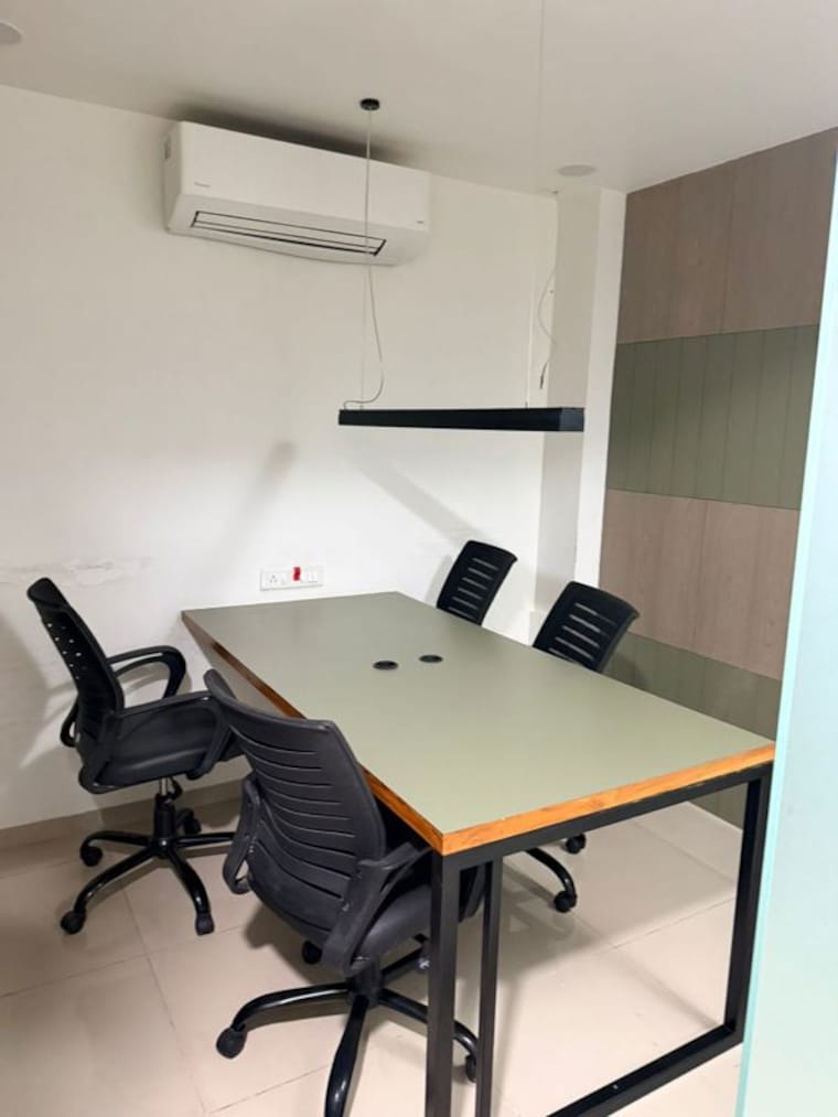 Team Area, vastrapur Commercial Office Space 1260 Sq.Ft. In Vastrapur Ahmedabad 10395736