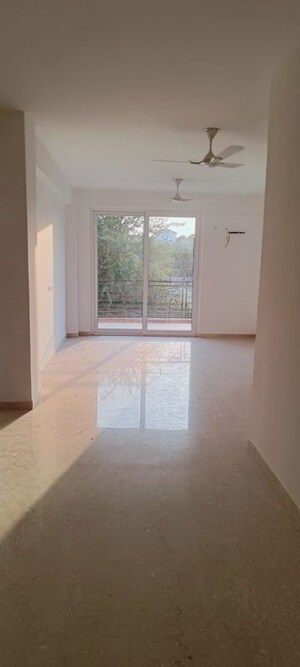 Room in 3 BHK Builder Floor at Omaxe New Chandigarh, North Mullanpur – for Sale