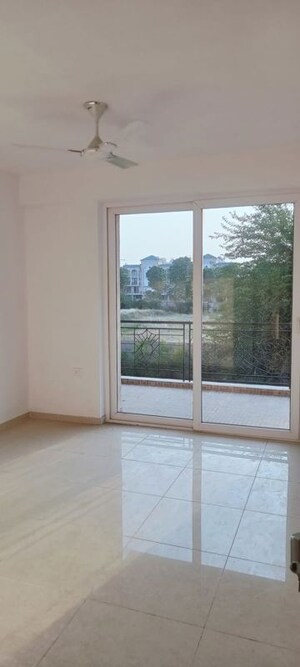 Room in 3 BHK Builder Floor at Omaxe New Chandigarh, North Mullanpur – for Sale