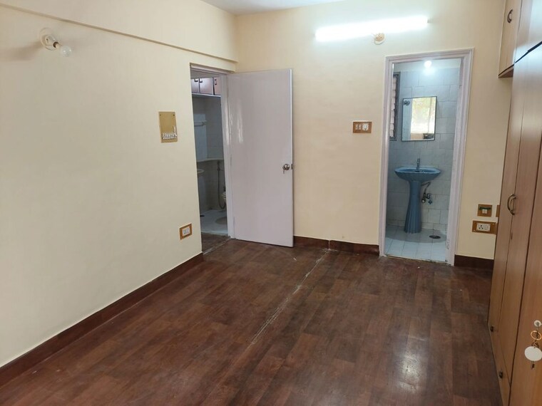 Room, solitaire-apartments-kalyani-nagar 1.5 Bedroom 800 Sq.Ft. Apartment In Kalyani Nagar Pune 10395738
