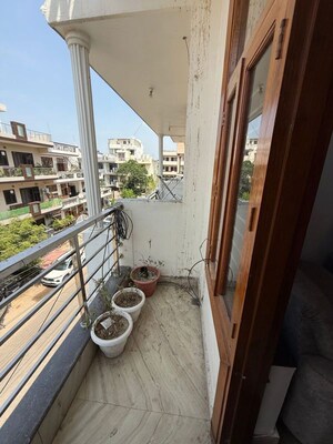 Balcony in 1 BHK Builder Floor at Bestech Park View Spa, Sector 47 – for Rent