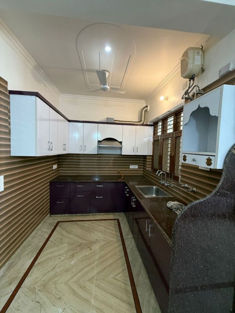 Kitchen, bestech-park-view-spa 1 Bedroom 425 Sq.Ft. Builder Floor In Sector 47 Gurgaon 10395759