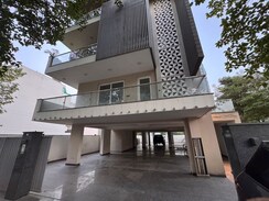 4 BHK + Servant Room,Extra Room Builder Floor For Rent in Emaar Emerald Floors