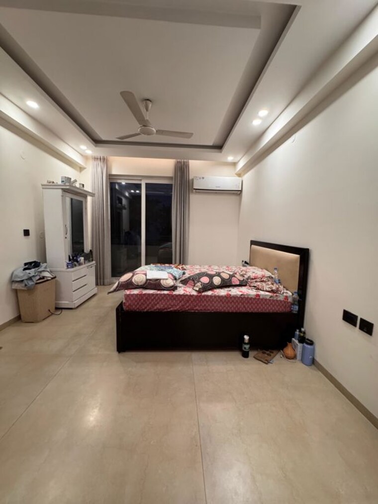 Bedroom, emaar-emerald-floors 4 Bedroom 3600 Sq.Ft. Builder Floor In Sector 65 Gurgaon 10395768