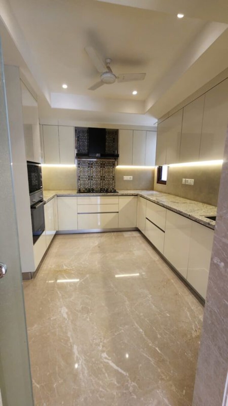 Kitchen, anand niketan 2 Bedroom 1500 Sq.Ft. Builder Floor In Anand Niketan Delhi 10395779