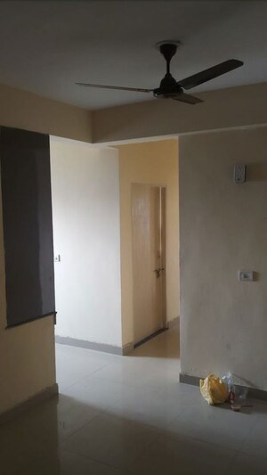 Room in 3 BHK Apartment at Adore Happy Homes Exclusive, Sector 86 – for Sale