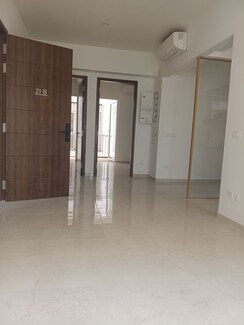 2.5 BHK + Extra Room Apartment For Sale in Smart World Orchard