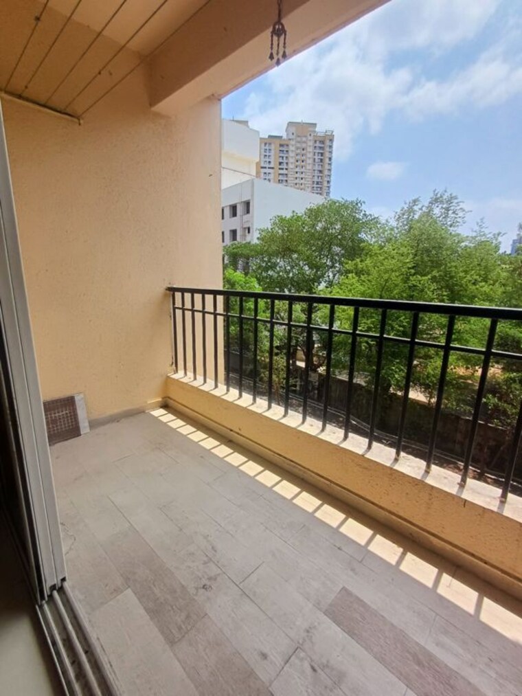 Balcony, ravi-estate 2 Bedroom 700 Sq.Ft. Apartment In Pokhran Road No One Thane 10395792