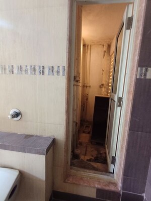 Bathroom in 2 BHK Apartment at Ravi Estate, Pokhran Road No One – for Sale