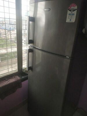 Furnished Amenities in 2 BHK Apartment at Mahavir Plaza, Airoli – for Rent