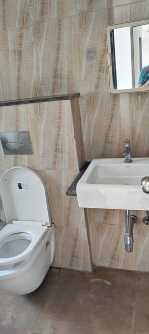 Bathroom in 1.5 BHK Apartment at Sheth Zuri, Laxmi Nagar – for Rent
