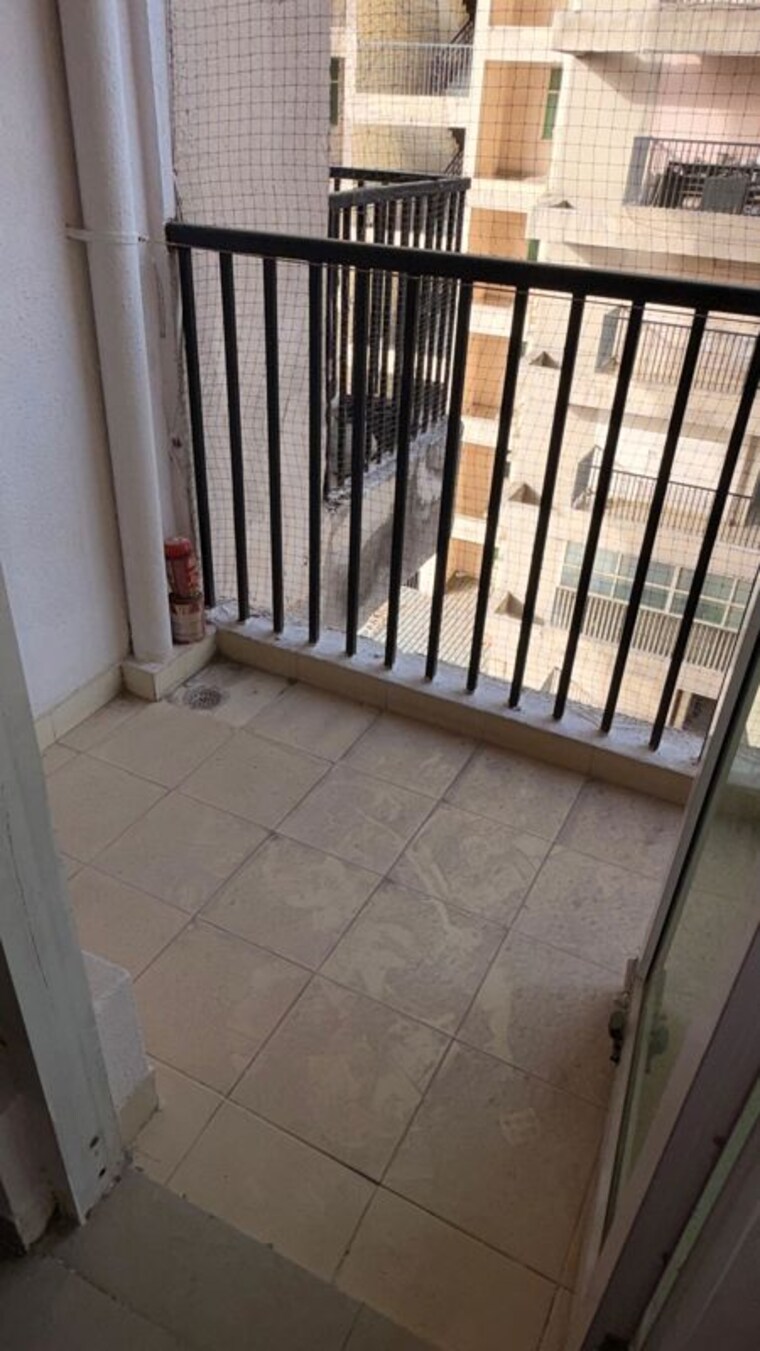 Balcony, amrapali-centurian-park 2.5 Bedroom 990 Sq.Ft. Apartment In Tech Zone 4 Greater Noida Greater Noida 10395864