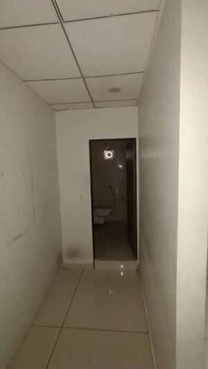  Office Space – Exterior View View at Lohana Para - for Rent